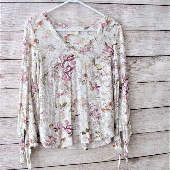 Maeve Pernille Floral Top - Picture 11 of 11